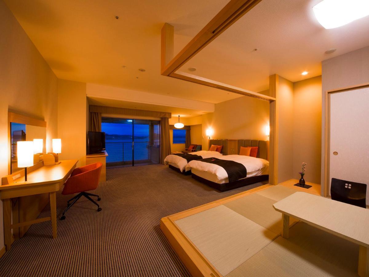 Apa Hotel & Resort Kaga Katayamazu Onsen Kasuikyo Exterior photo