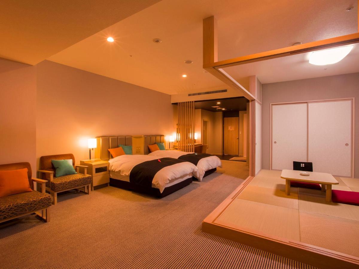 Apa Hotel & Resort Kaga Katayamazu Onsen Kasuikyo Exterior photo