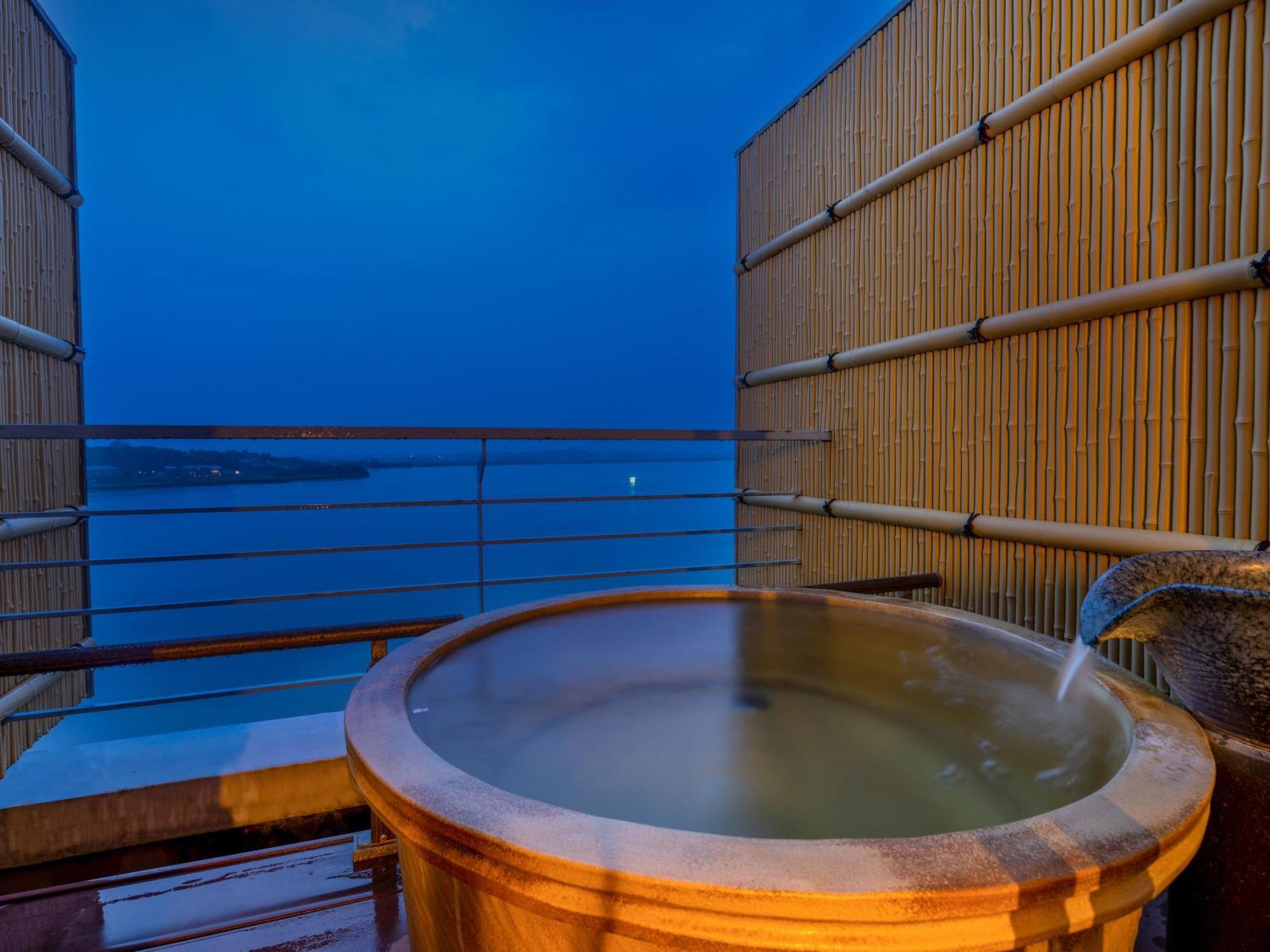 Apa Hotel & Resort Kaga Katayamazu Onsen Kasuikyo Exterior photo