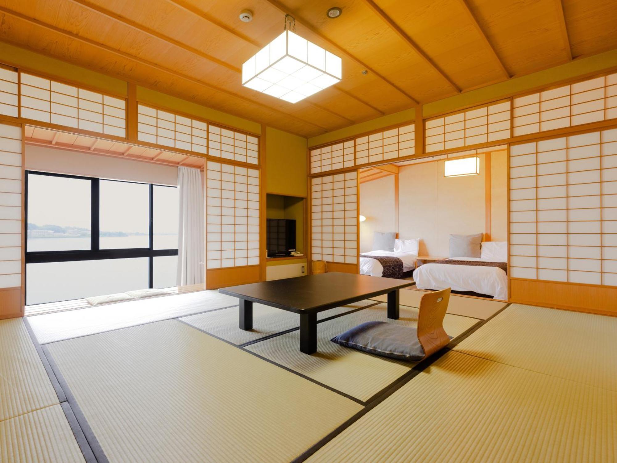 Apa Hotel & Resort Kaga Katayamazu Onsen Kasuikyo Exterior photo