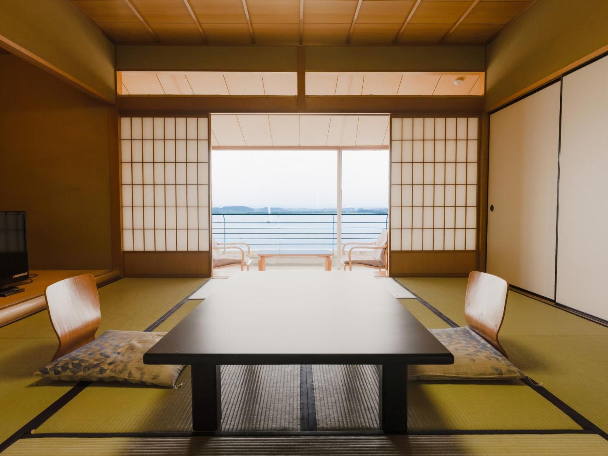 Apa Hotel & Resort Kaga Katayamazu Onsen Kasuikyo Exterior photo